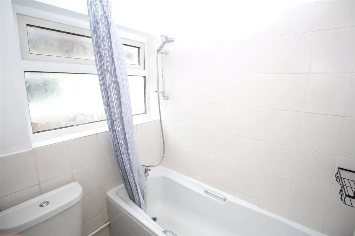 Alverstone Avenue, East Barnet, EN4