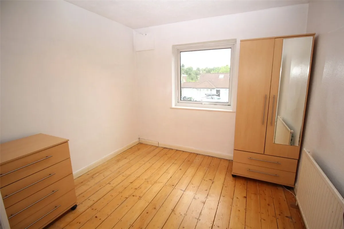 Alverstone Avenue, East Barnet, EN4