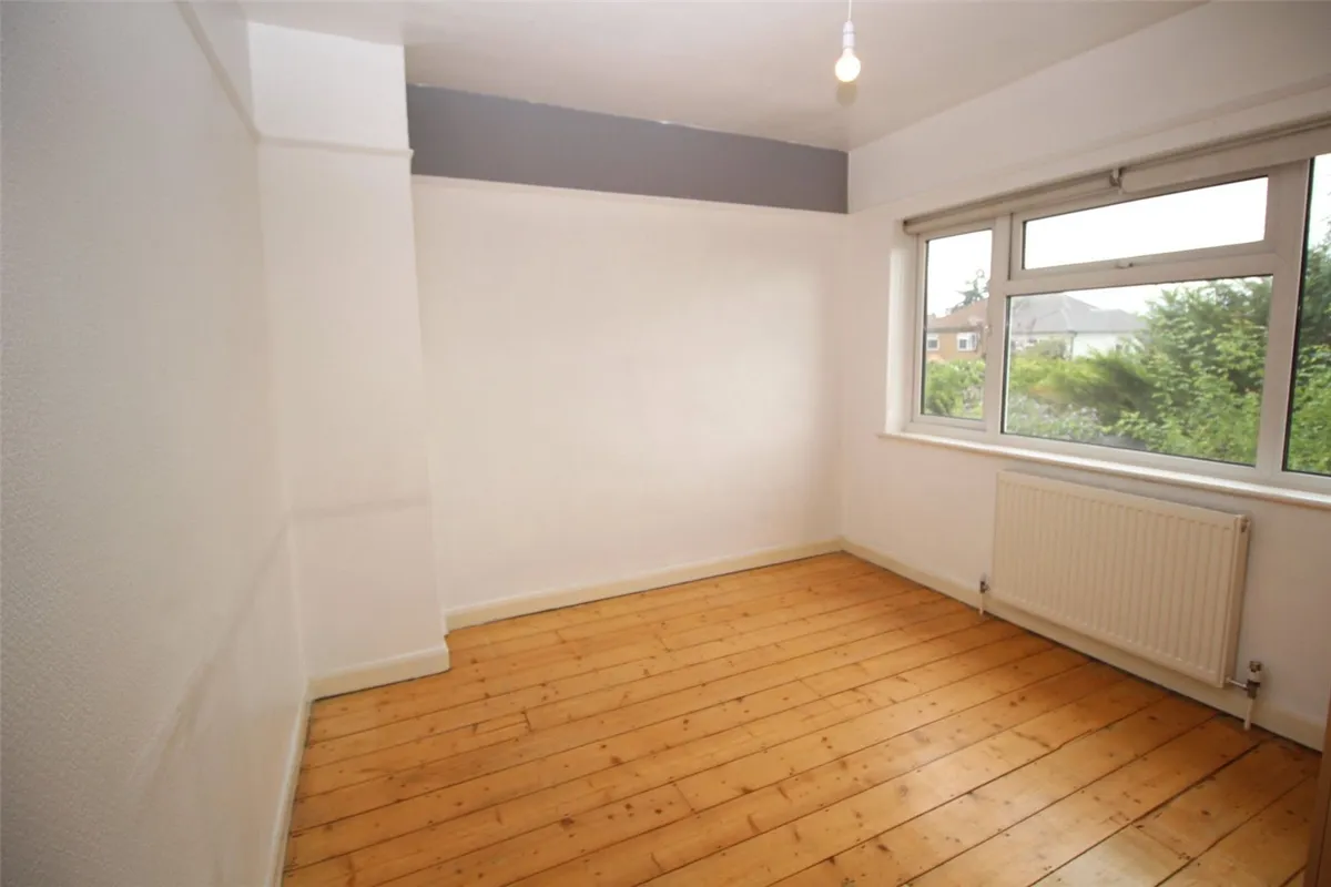 Alverstone Avenue, East Barnet, EN4