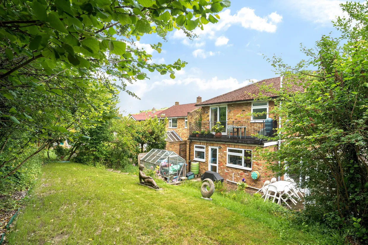Wedgwood Drive, Hughenden Valley, HP14 photo 2
