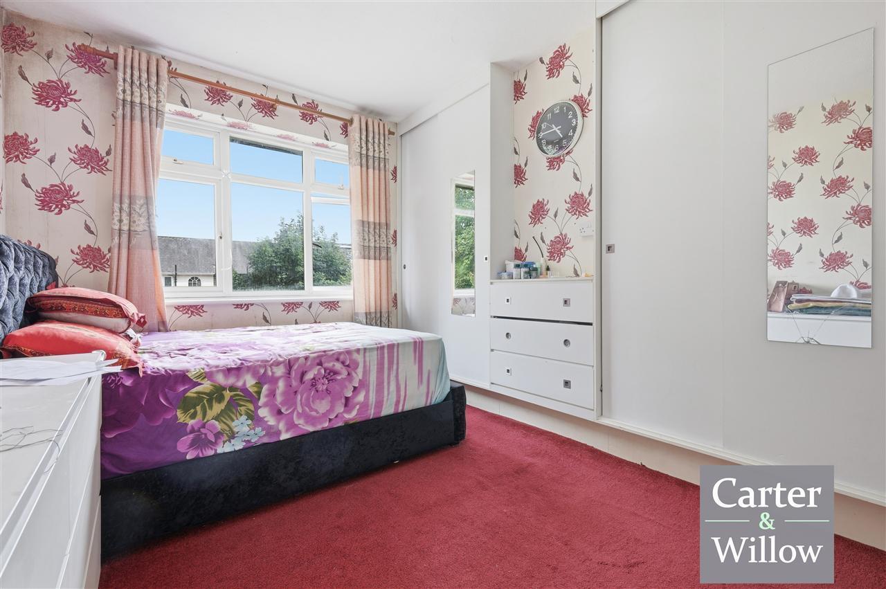 Lichfield Road, Dagenham, Essex Image 9