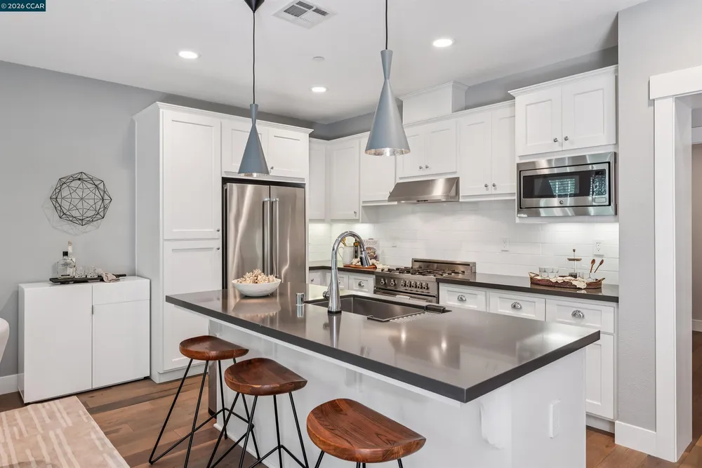 18 Brookstone Ln, Danville, CA 94526