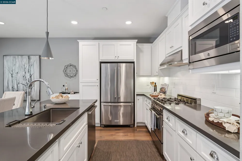 18 Brookstone Ln, Danville, CA 94526