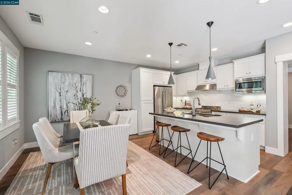 18 Brookstone Ln, Danville, CA 94526