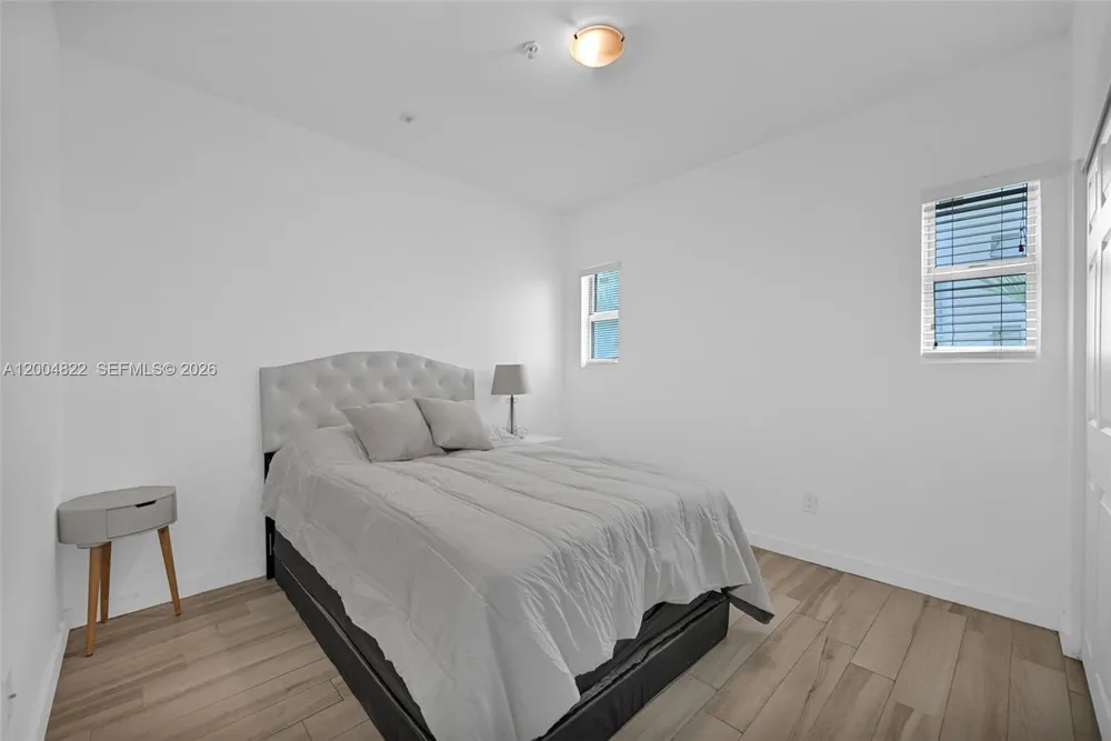 1560 Meridian Ave, Miami Beach, FL 33139