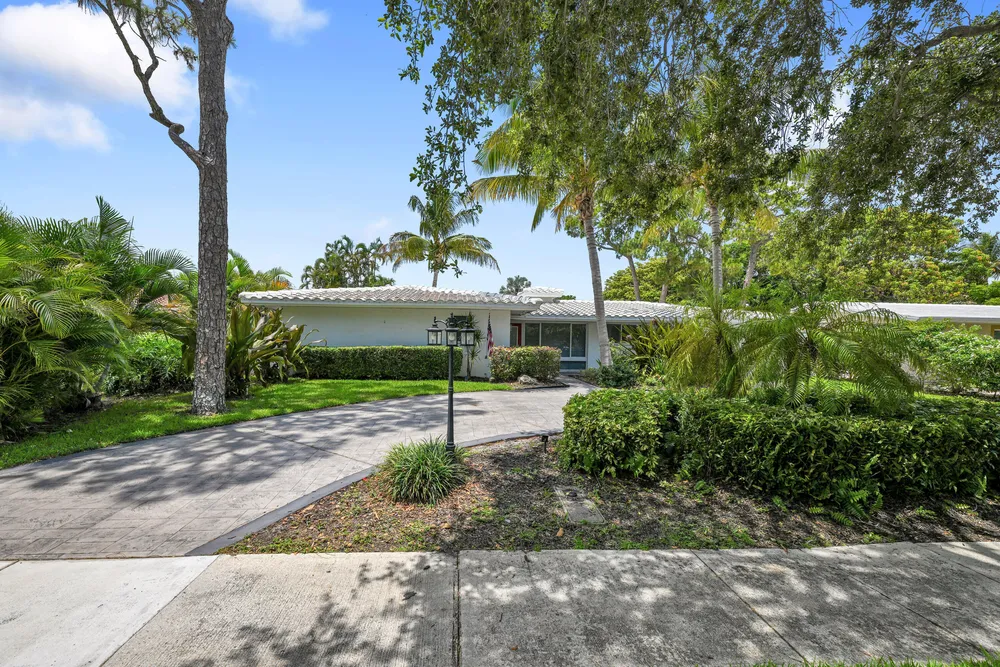 901 SE 12th Ave, Deerfield Beach, FL 33441