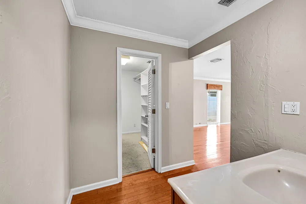 901 SE 12th Ave, Deerfield Beach, FL 33441
