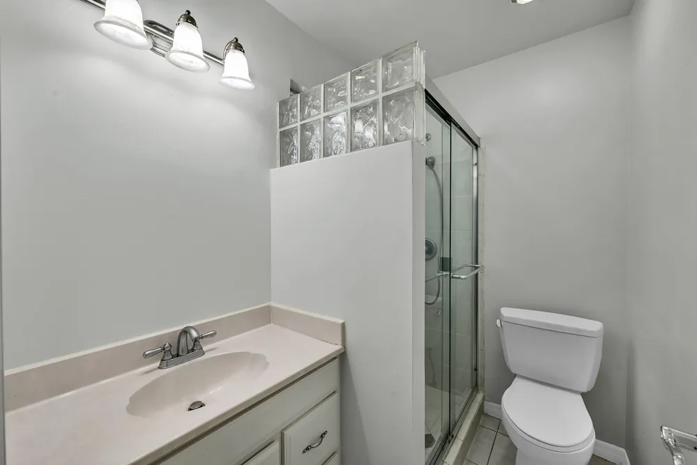901 SE 12th Ave, Deerfield Beach, FL 33441