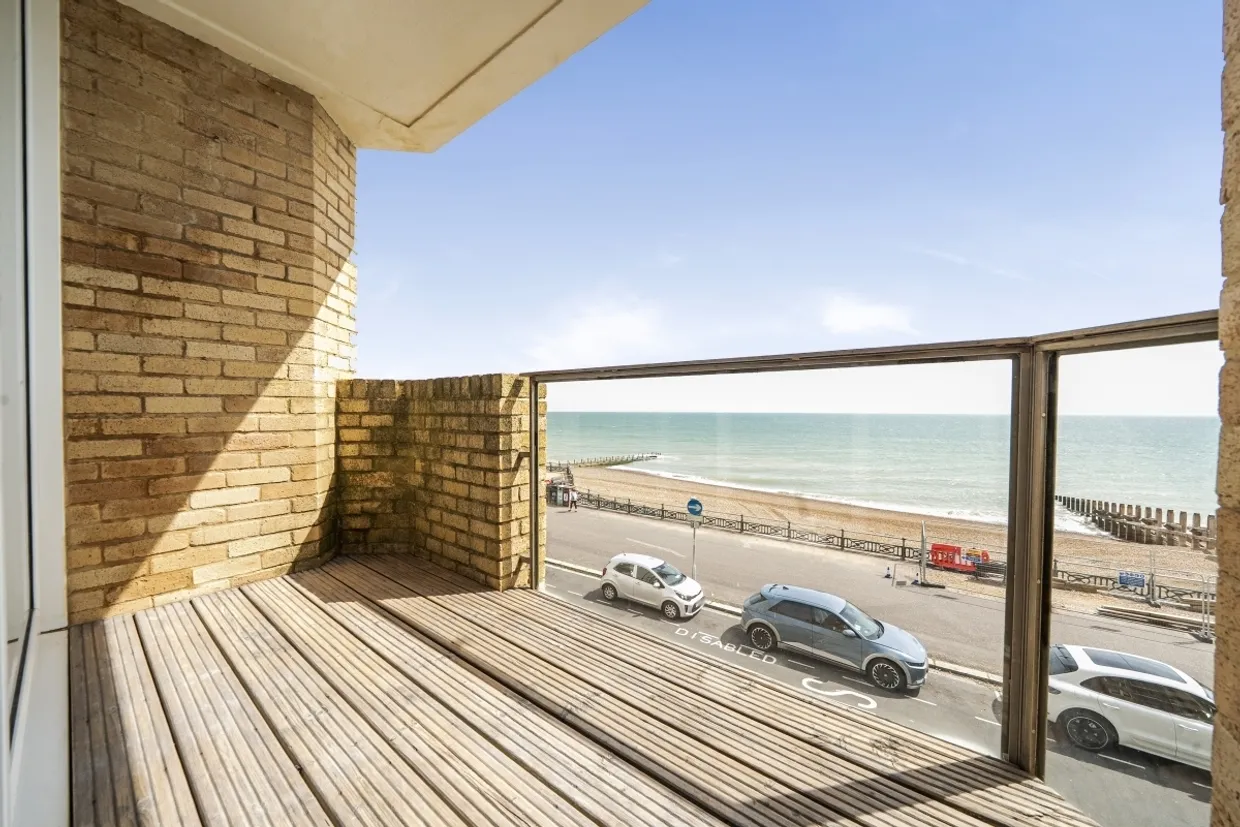 Kings Esplanade Hove BN3 photo 1