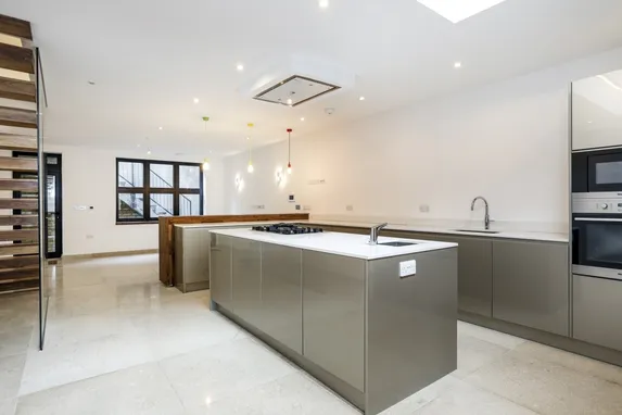 Freshford Street London SW18