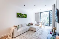 Cluny Mews London SW5 photo 2