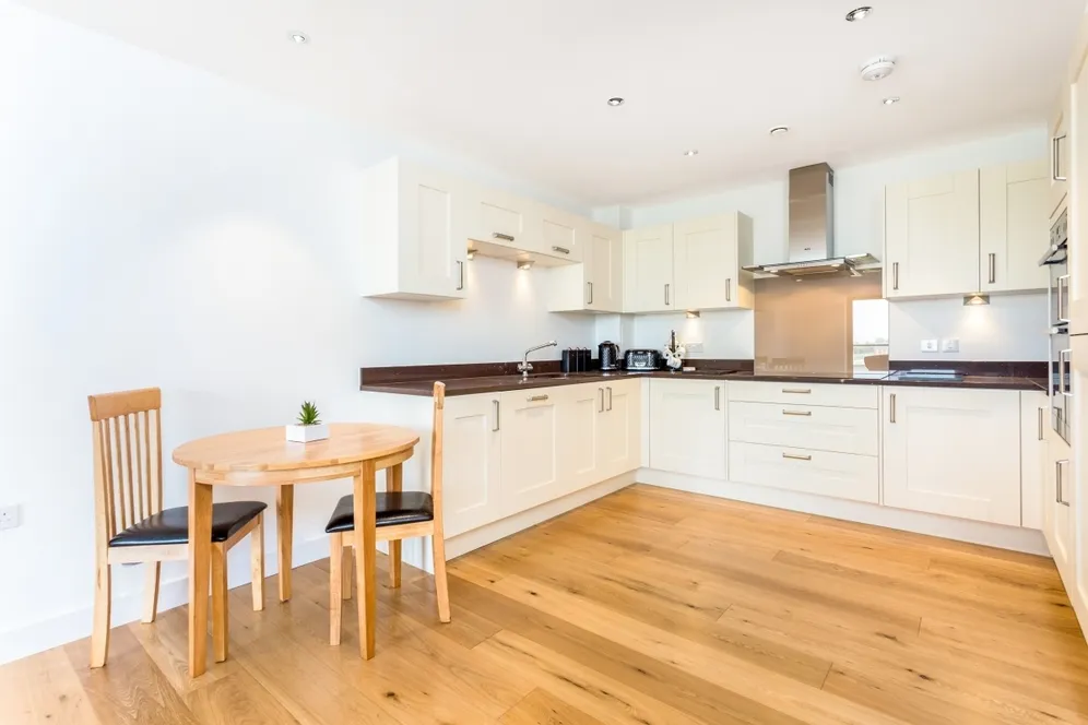 Kingman Way Newbury Racecourse RG14 photo 2