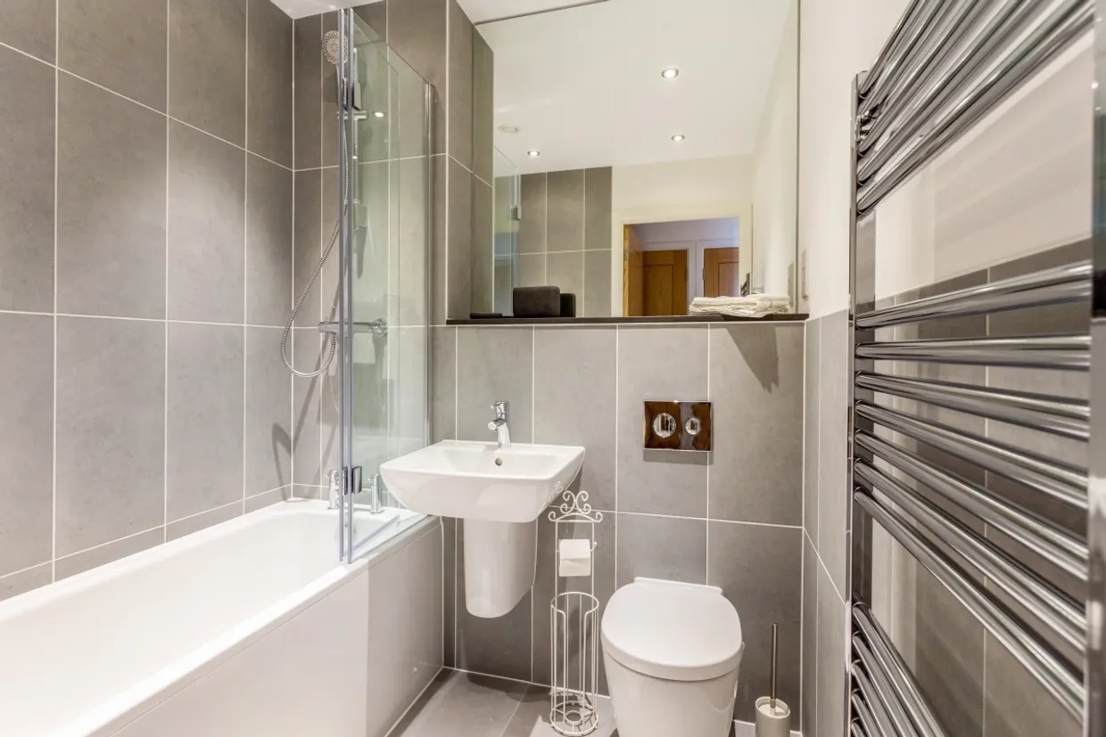 Kingman Way Newbury Racecourse RG14 photo 5