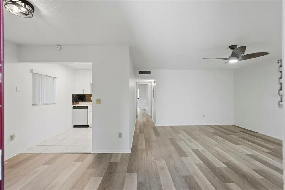 11707 Raintree Village Blvd, Temple Terrace, FL 33617