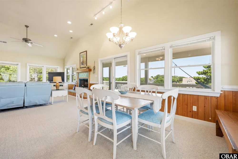 4713 Summer Ln, Kitty Hawk, NC 27949