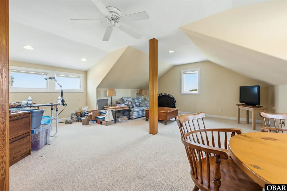 4713 Summer Ln, Kitty Hawk, NC 27949