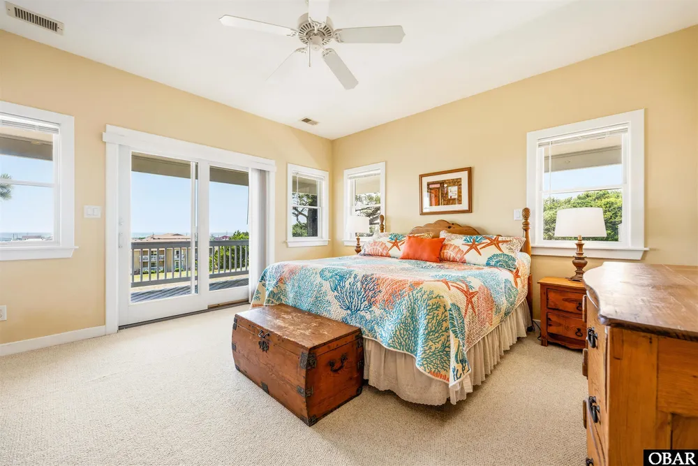 4713 Summer Ln, Kitty Hawk, NC 27949
