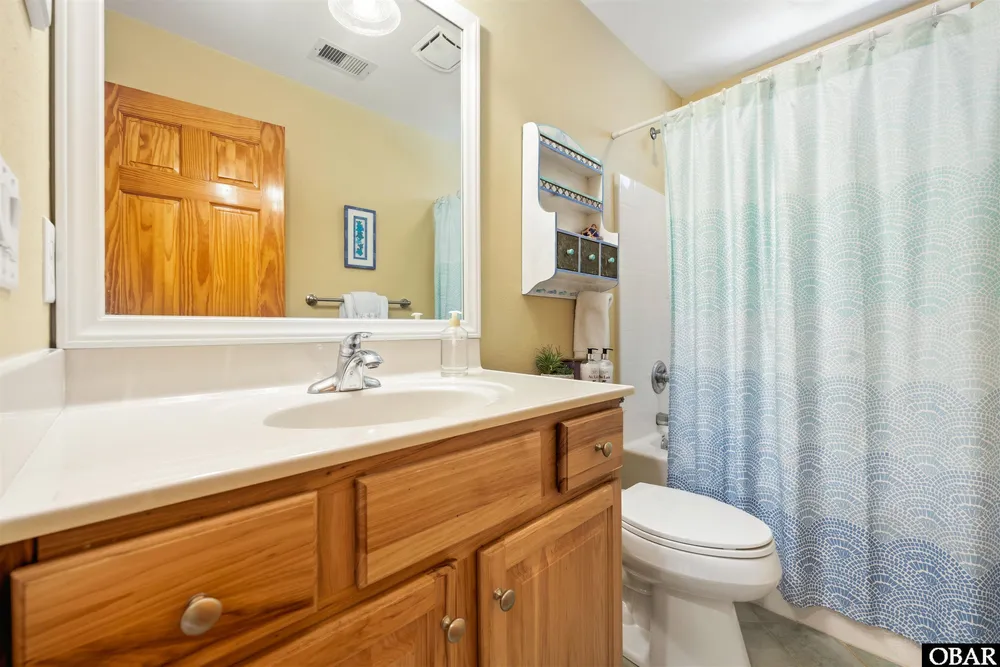 4713 Summer Ln, Kitty Hawk, NC 27949