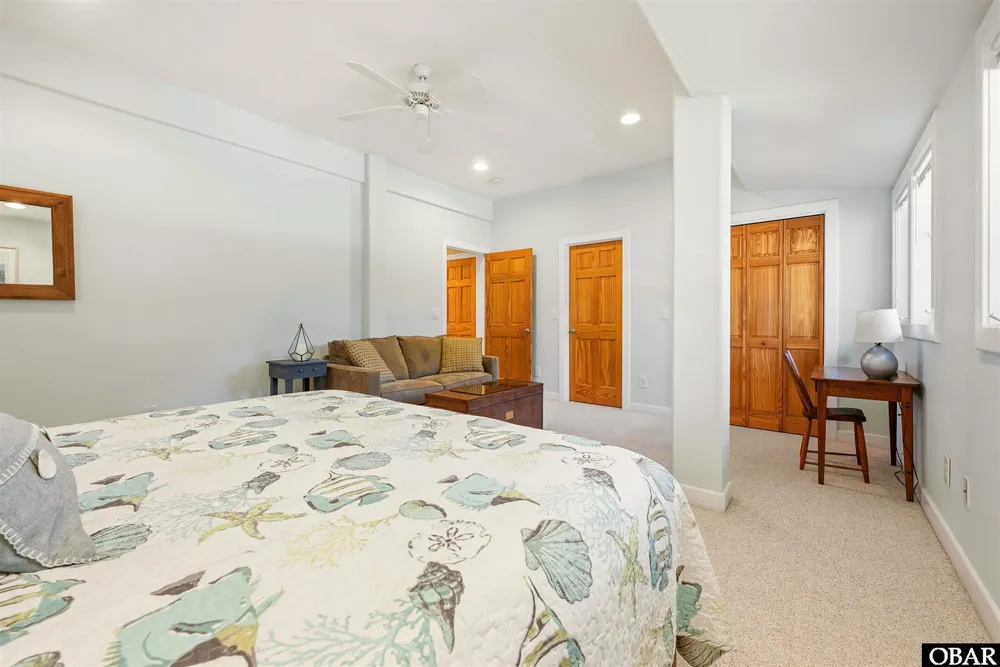 4713 Summer Ln, Kitty Hawk, NC 27949