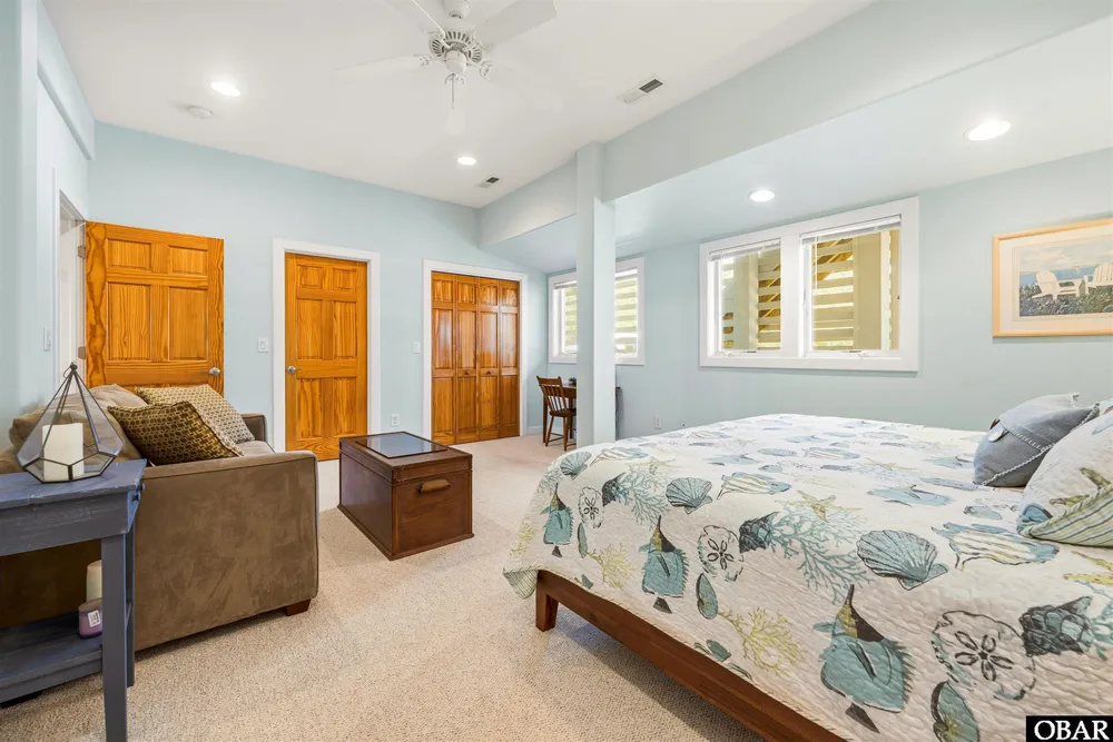 4713 Summer Ln, Kitty Hawk, NC 27949