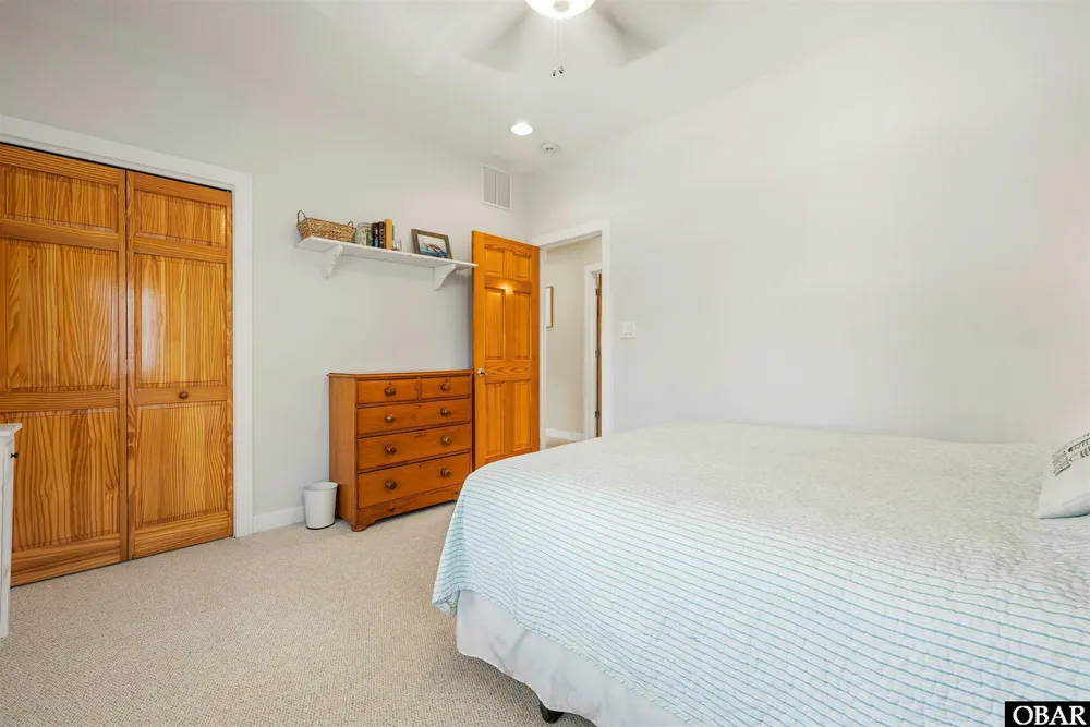 4713 Summer Ln, Kitty Hawk, NC 27949