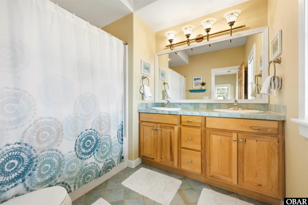 4713 Summer Ln, Kitty Hawk, NC 27949