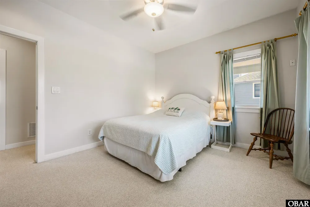 4713 Summer Ln, Kitty Hawk, NC 27949
