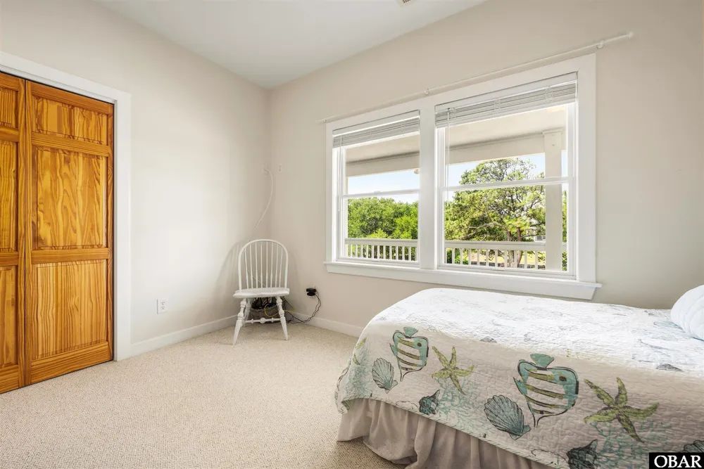 4713 Summer Ln, Kitty Hawk, NC 27949