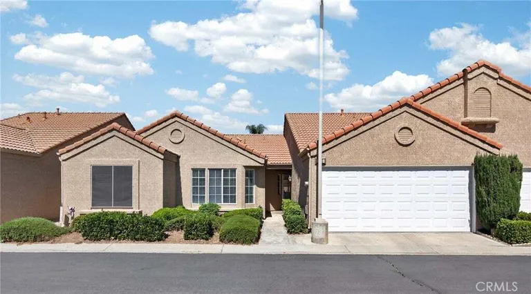 983 Stonecrest St, Hemet, CA 92545