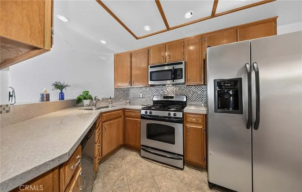 983 Stonecrest St, Hemet, CA 92545