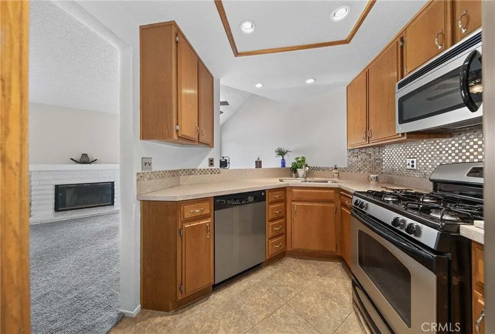 983 Stonecrest St, Hemet, CA 92545
