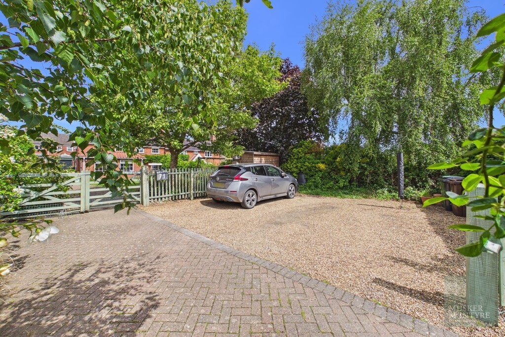 Loddon Road, Ditchingham Image 19