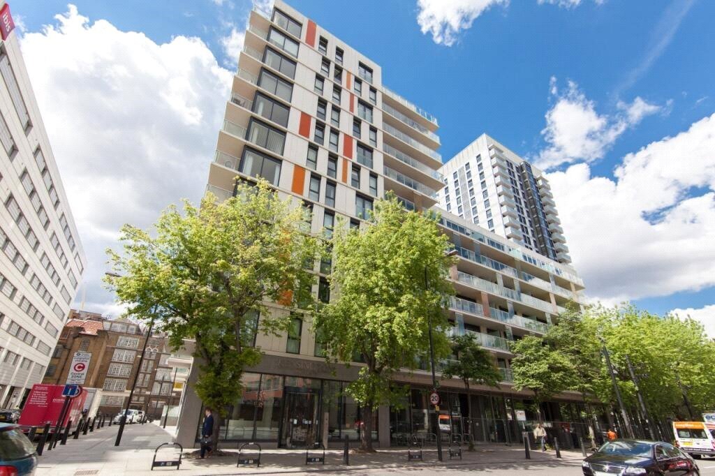 Kensington Apartments, Aldgate East, London, E1 Image 2
