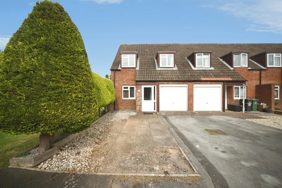 Holly Close, Taunton