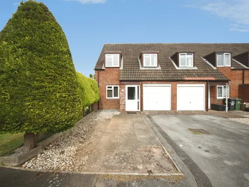 Holly Close, Tauntonphoto