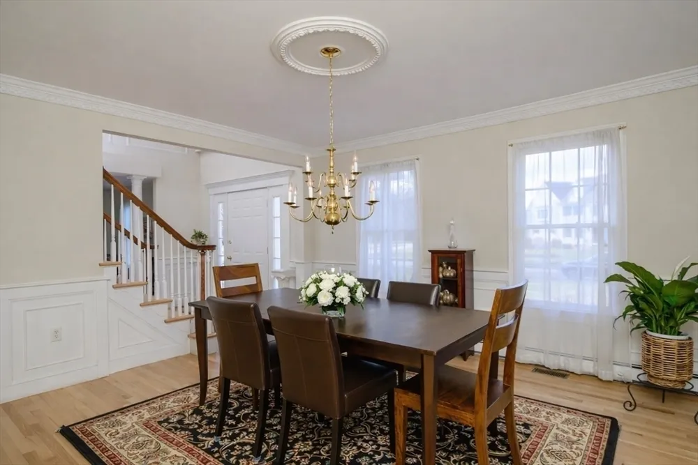 108 Deerfield Ln, Hanover, MA 02339