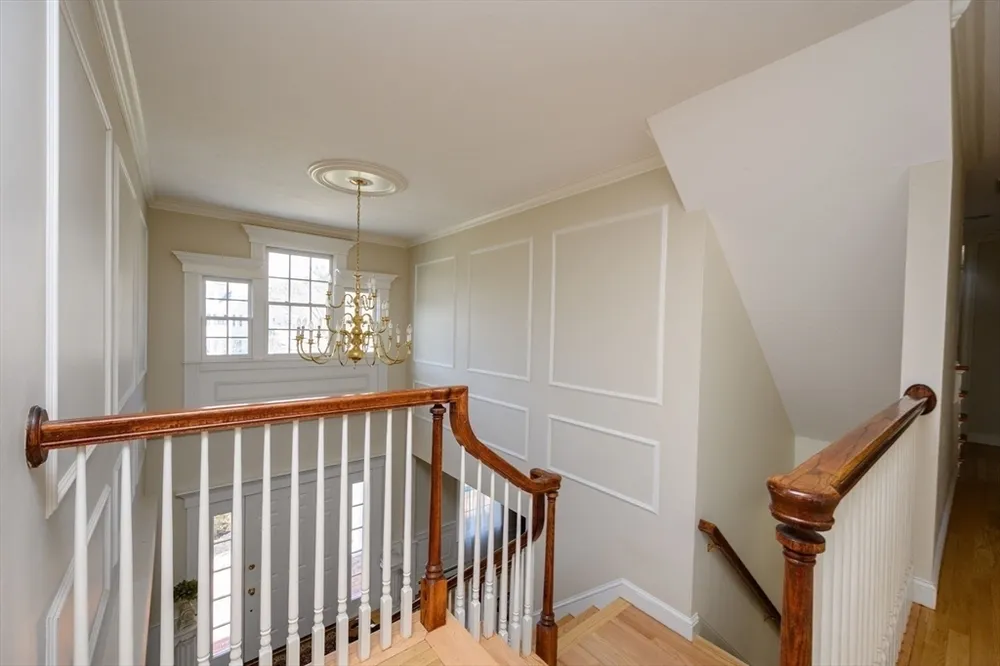 108 Deerfield Ln, Hanover, MA 02339