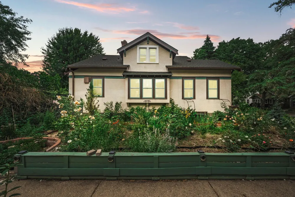 2752 41st Ave S, Minneapolis, MN 55406