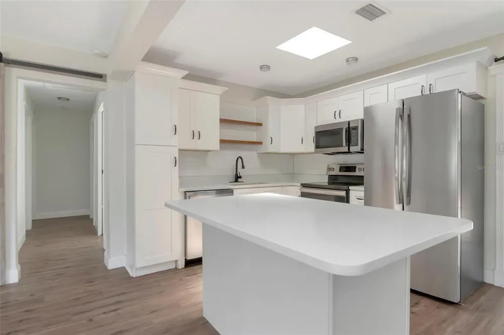 2101 E Howell St, Tampa, FL 33610
