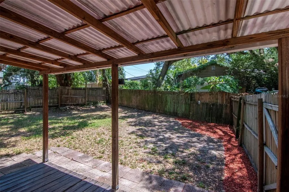2101 E Howell St, Tampa, FL 33610