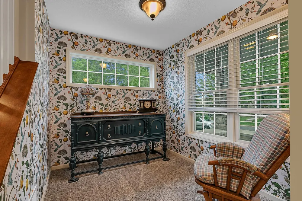 3373 Couchtown Path, Rosemount, MN 55068
