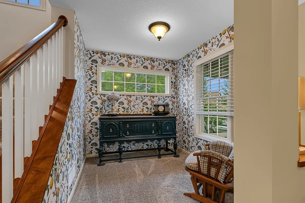 3373 Couchtown Path, Rosemount, MN 55068