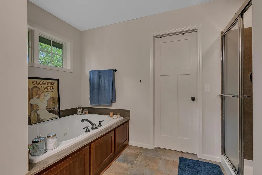3373 Couchtown Path, Rosemount, MN 55068