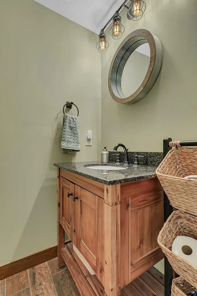 3373 Couchtown Path, Rosemount, MN 55068