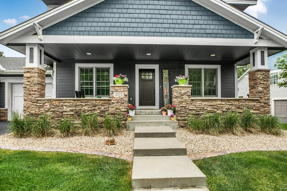 3373 Couchtown Path, Rosemount, MN 55068