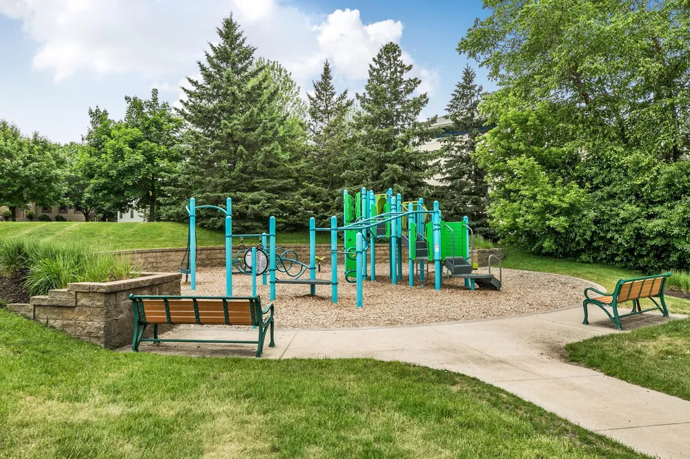 3373 Couchtown Path, Rosemount, MN 55068