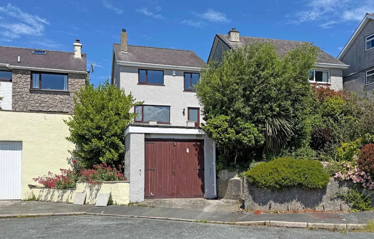 Bryn Eglwys, Penisarwaun, Caernarfon, Gwynedd, LL55