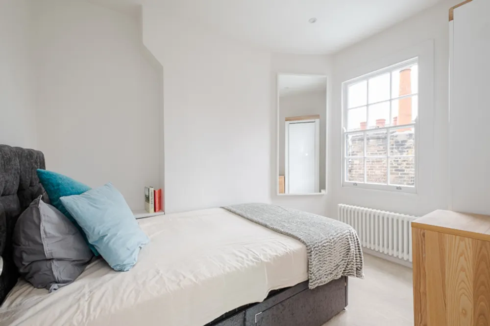 Newark Street, London, E1