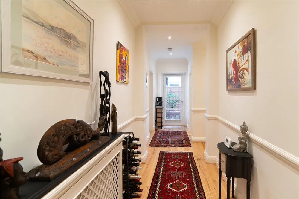 St. Loo Avenue, Chelsea, London, SW3