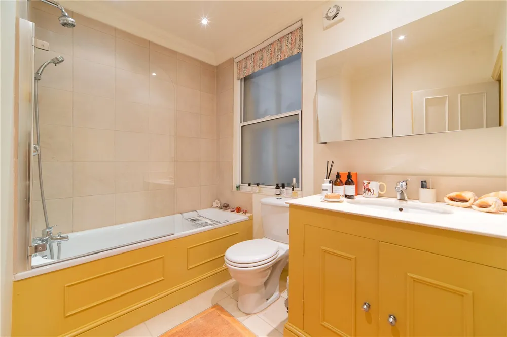 St. Loo Avenue, Chelsea, London, SW3